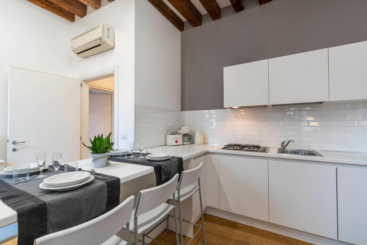 Residence Le Beccarie - Rialto By Wonderful Italy Venice Exterior photo